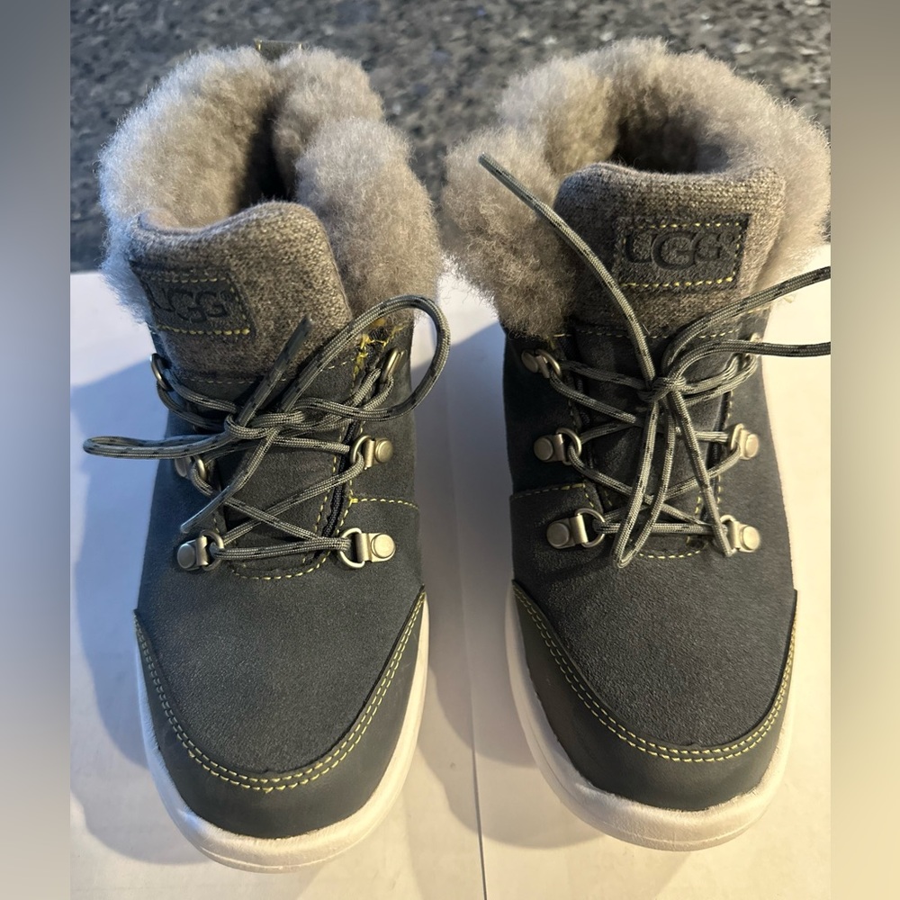 Kids UGG waterproof shoes Size 2